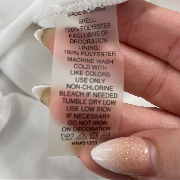 two by vince camuto new ivory star power top flutter studded sleeves. - Picture 9 of 11